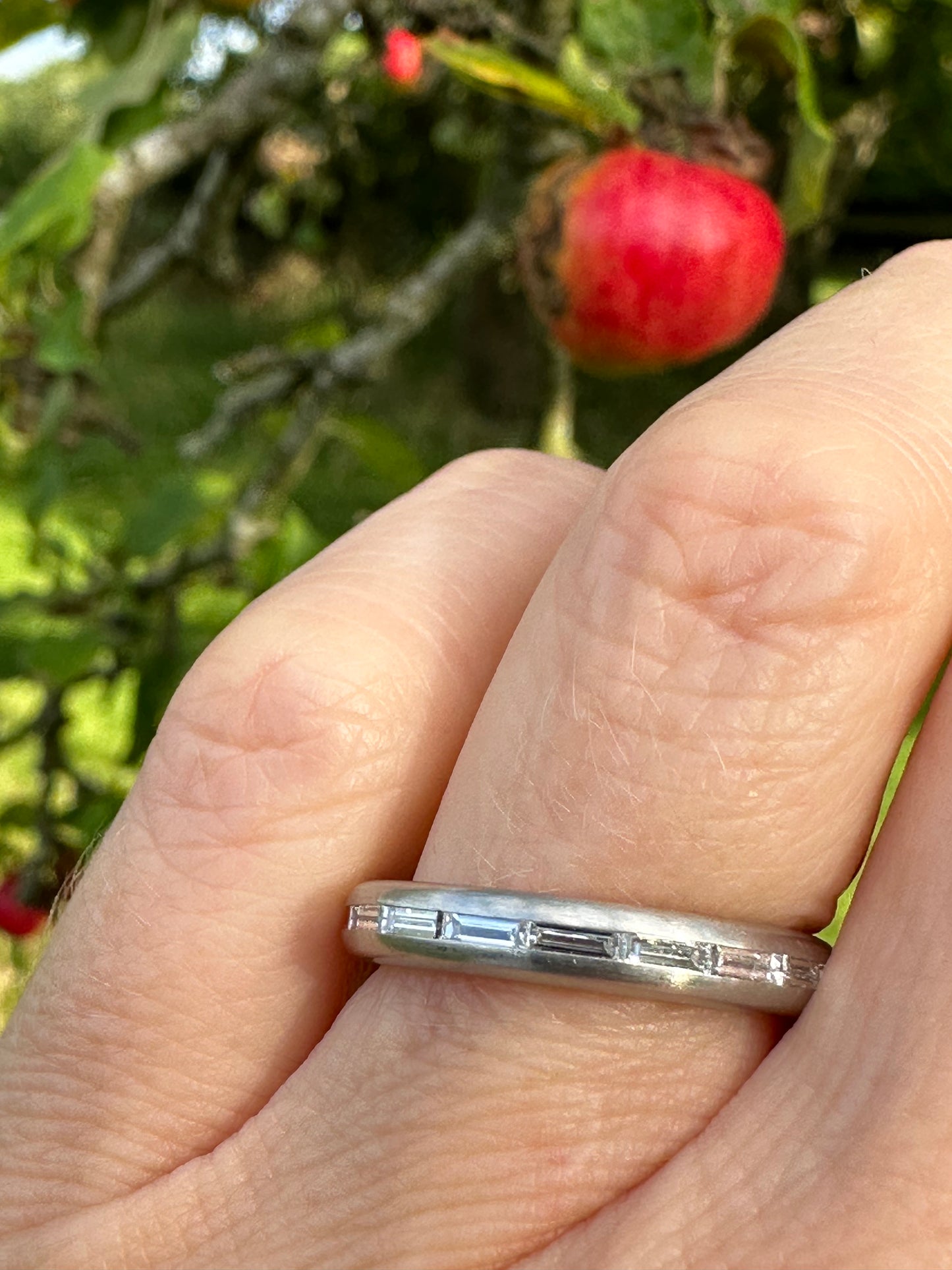 Platinum band set with landscape baguette cut diamonds Ring Henrich & Denzel   